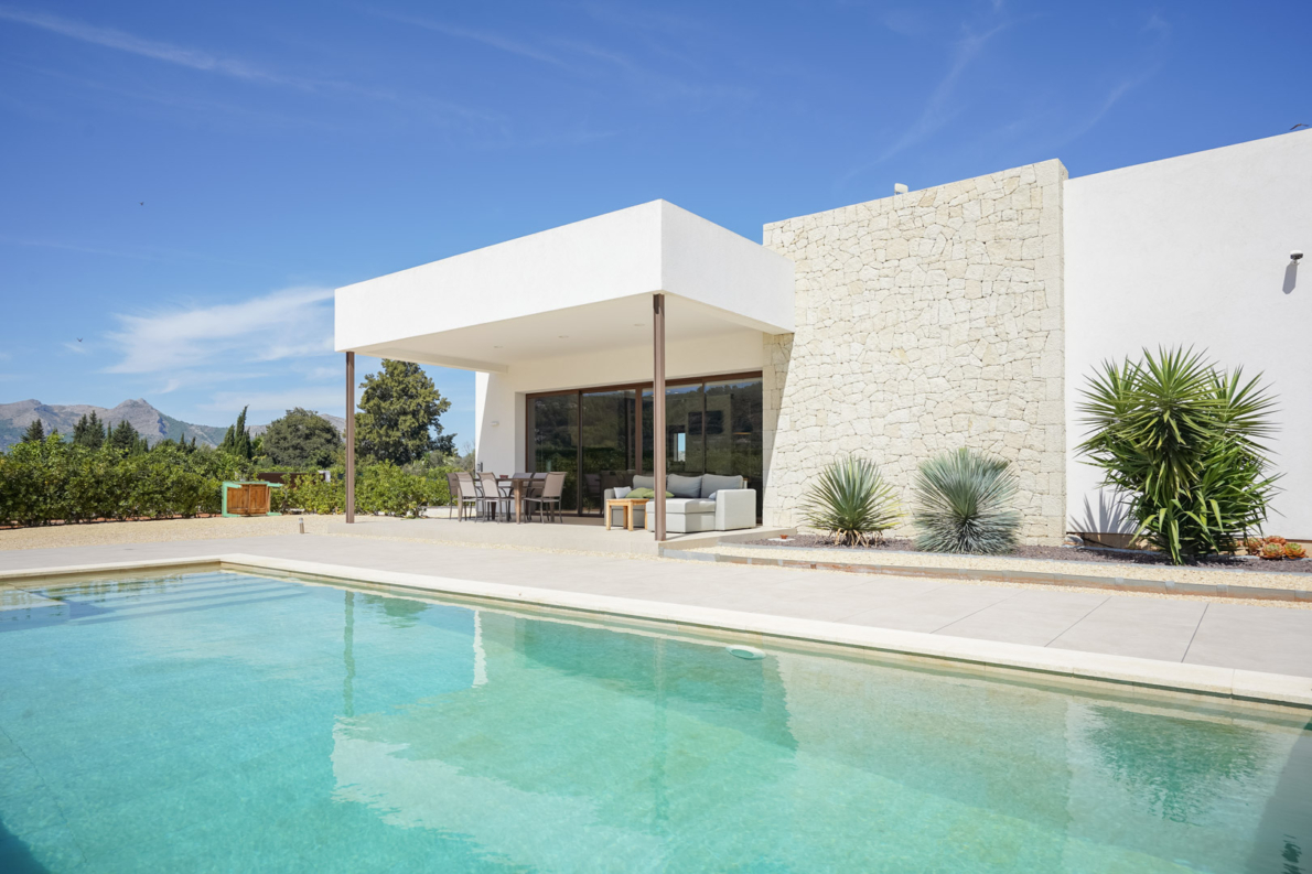 Villa for sale in Beniarbeig