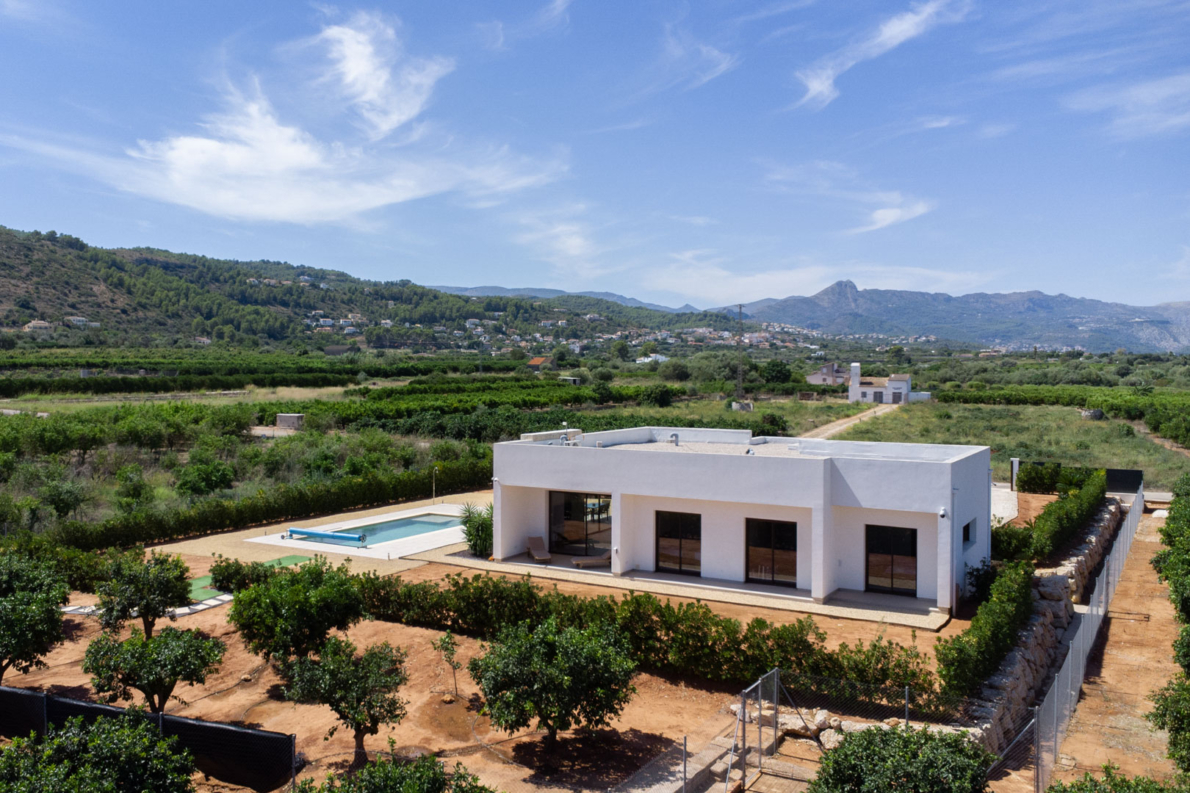 Villa for sale in Beniarbeig
