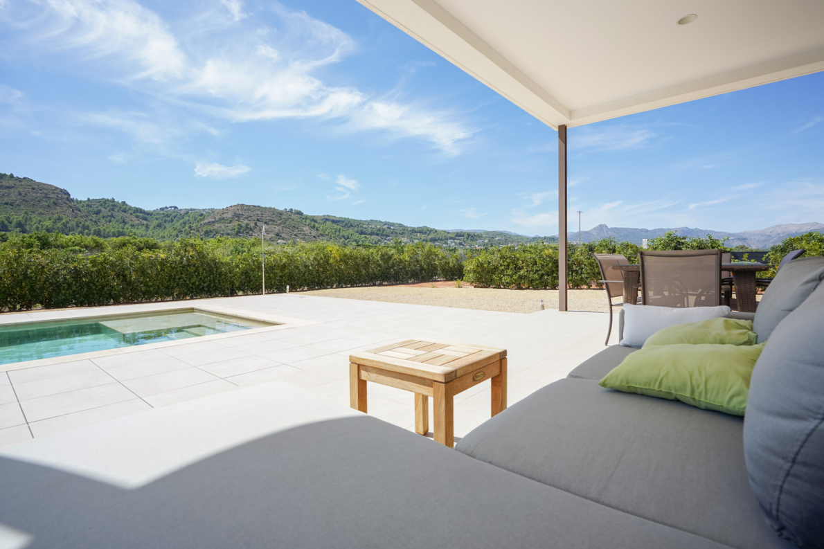 Villa for sale in Beniarbeig