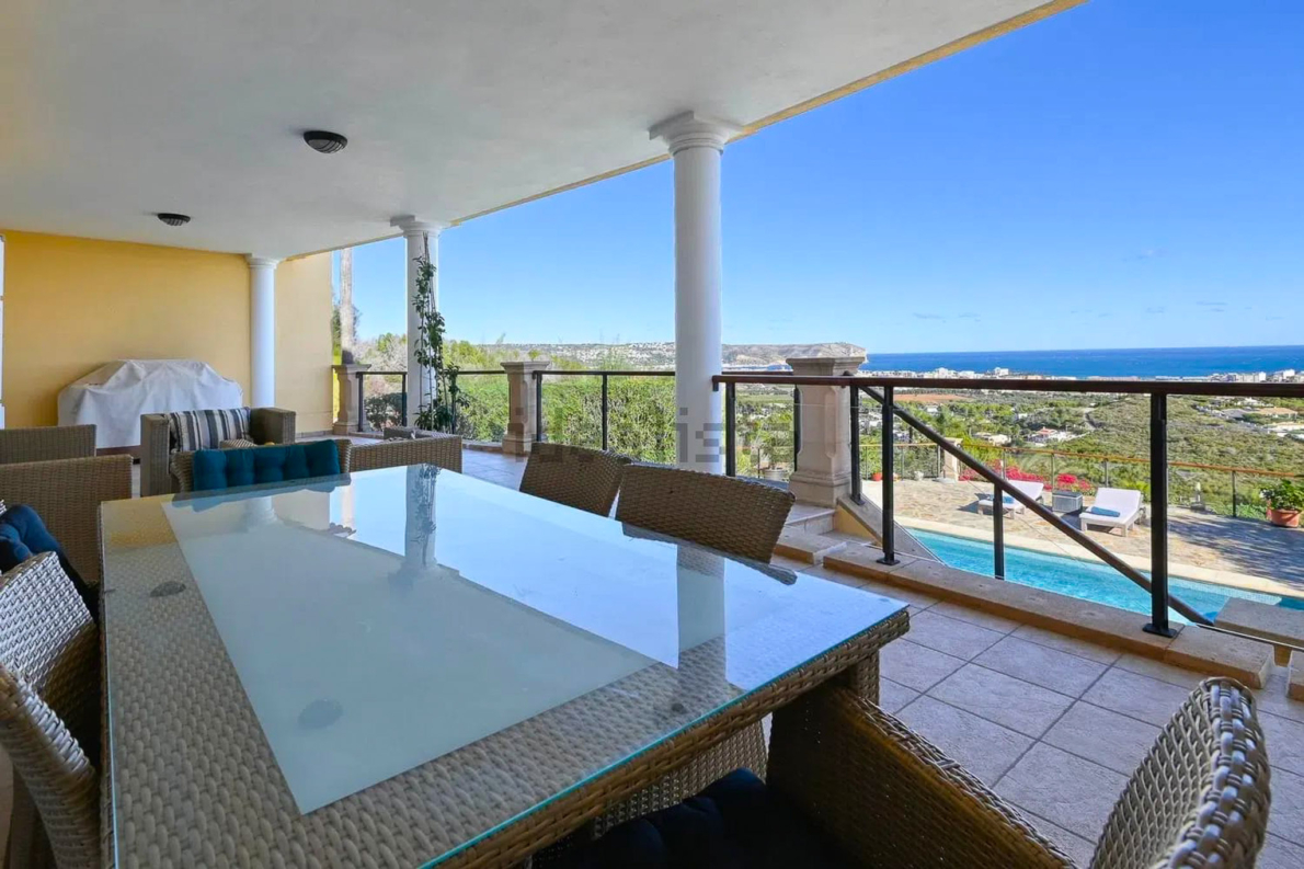 Villa for sale in Javea