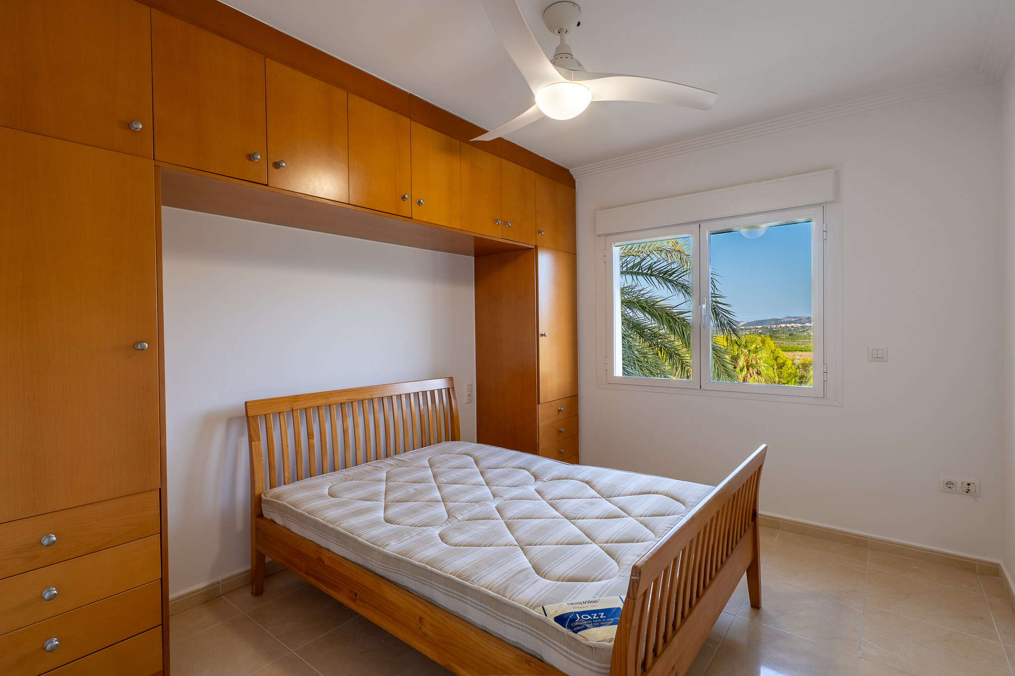 Villa for sale in Beniarbeig
