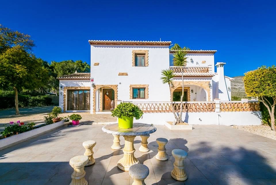 Villa for sale in Benissa