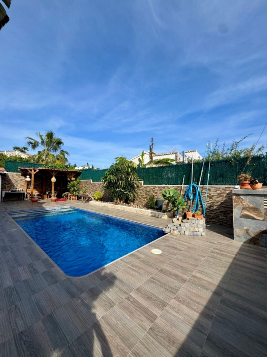Villa for sale in Calpe