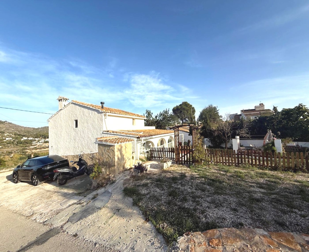Villa for sale in Calpe