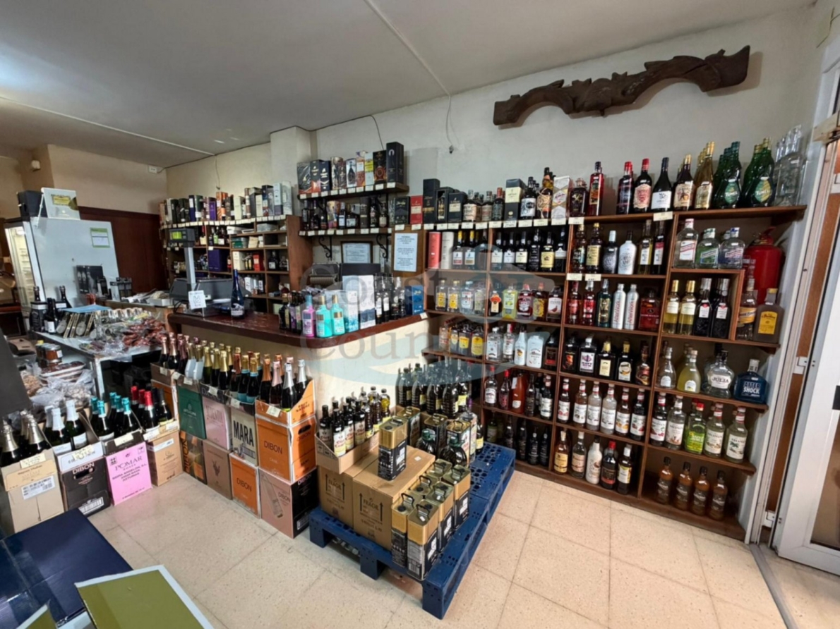 Commercial property for sale in Moraira