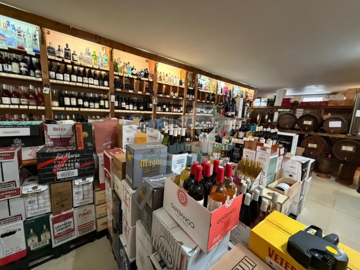 Commercial property for sale in Moraira