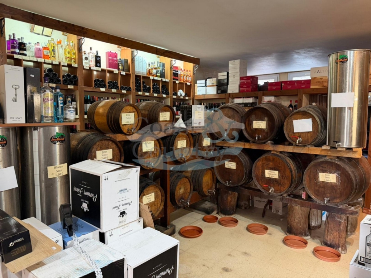 Commercial property for sale in Moraira