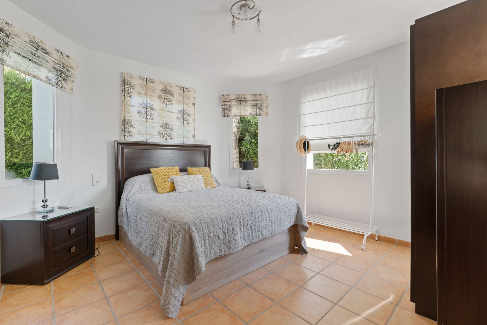 Villa for sale in Coín