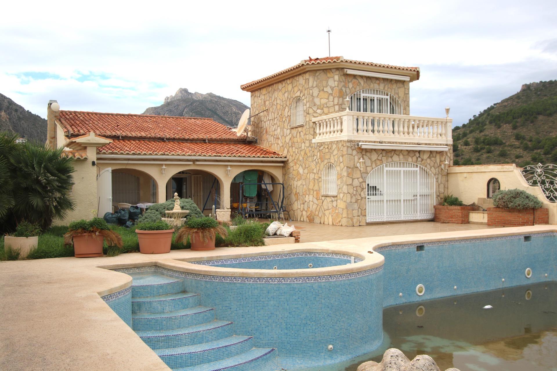 Villa for sale in Calpe