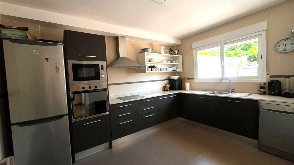 Villa for sale in Albir