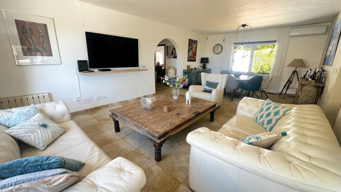 Villa for sale in La Nucia