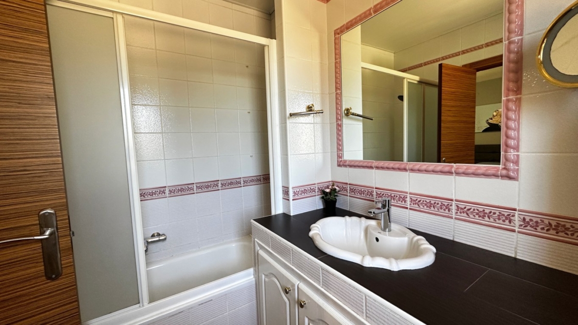 Villa for sale in La Nucia
