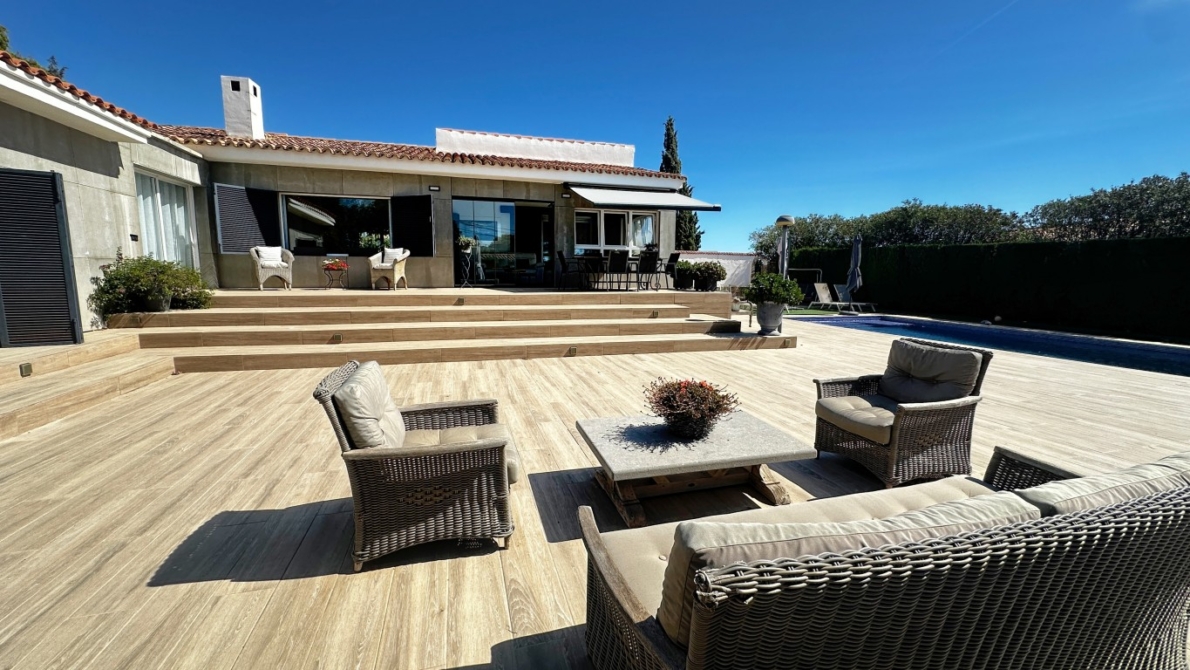 Villa for sale in La Nucia