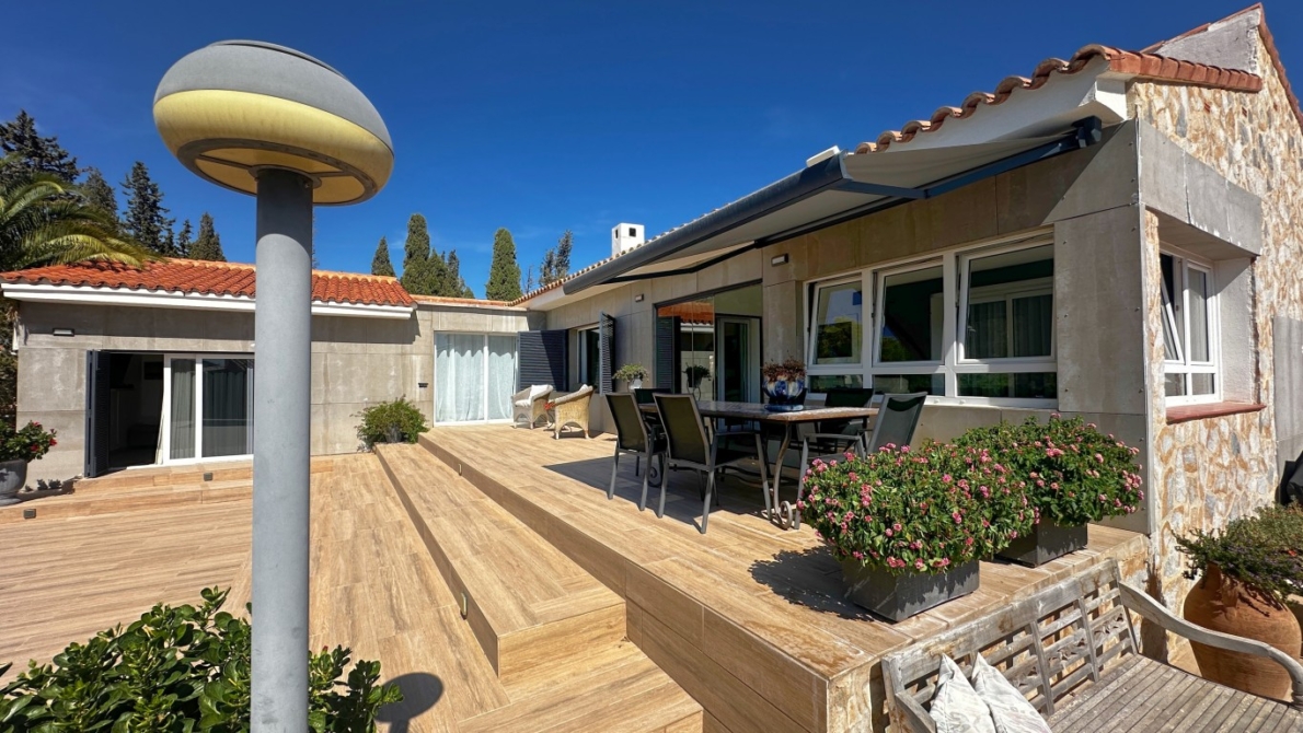 Villa for sale in La Nucia