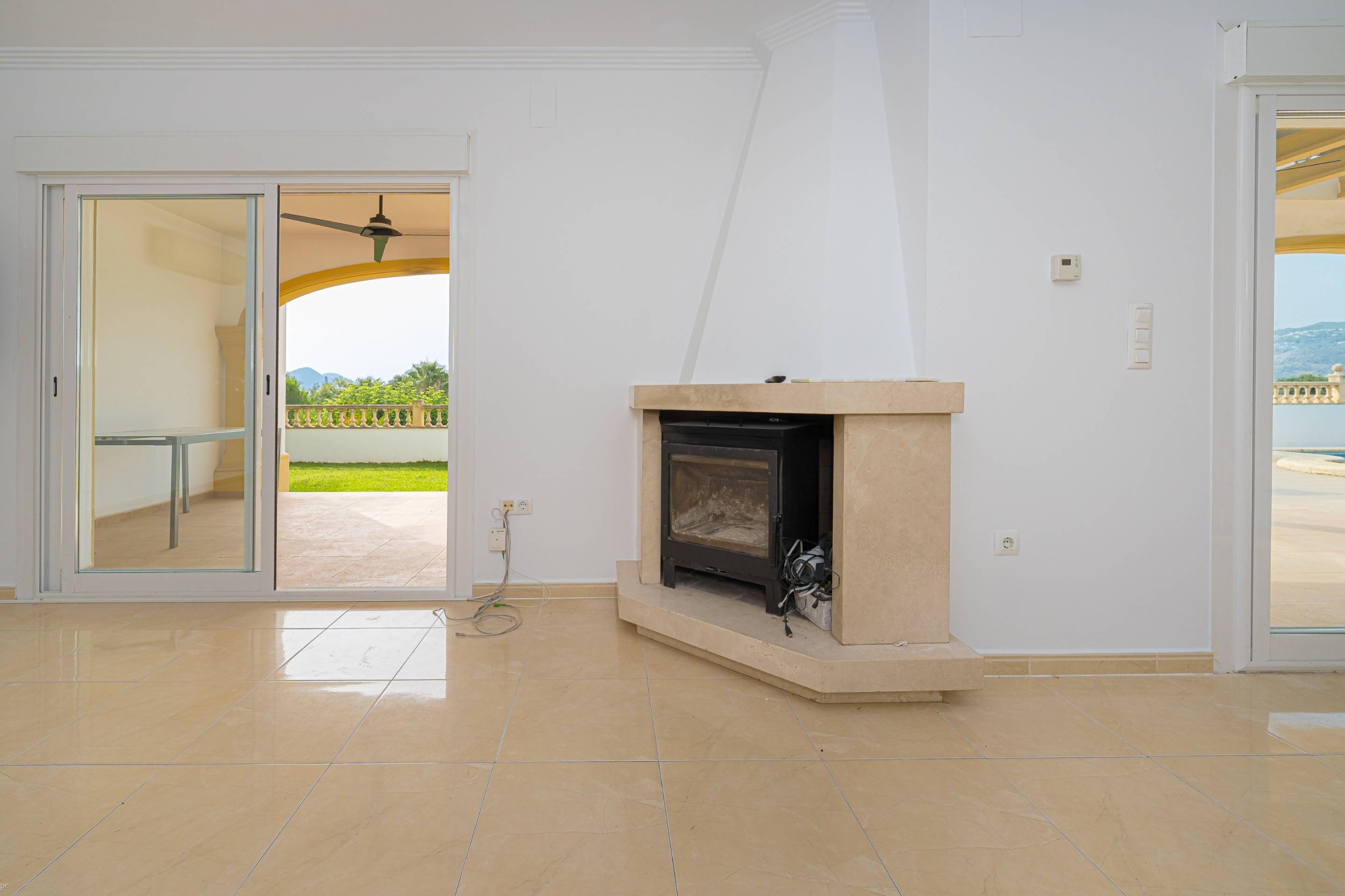 Villa for sale in Beniarbeig