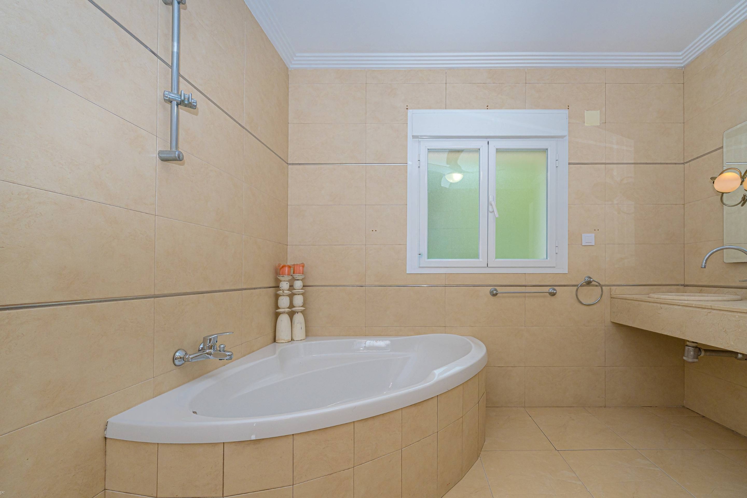 Villa for sale in Beniarbeig