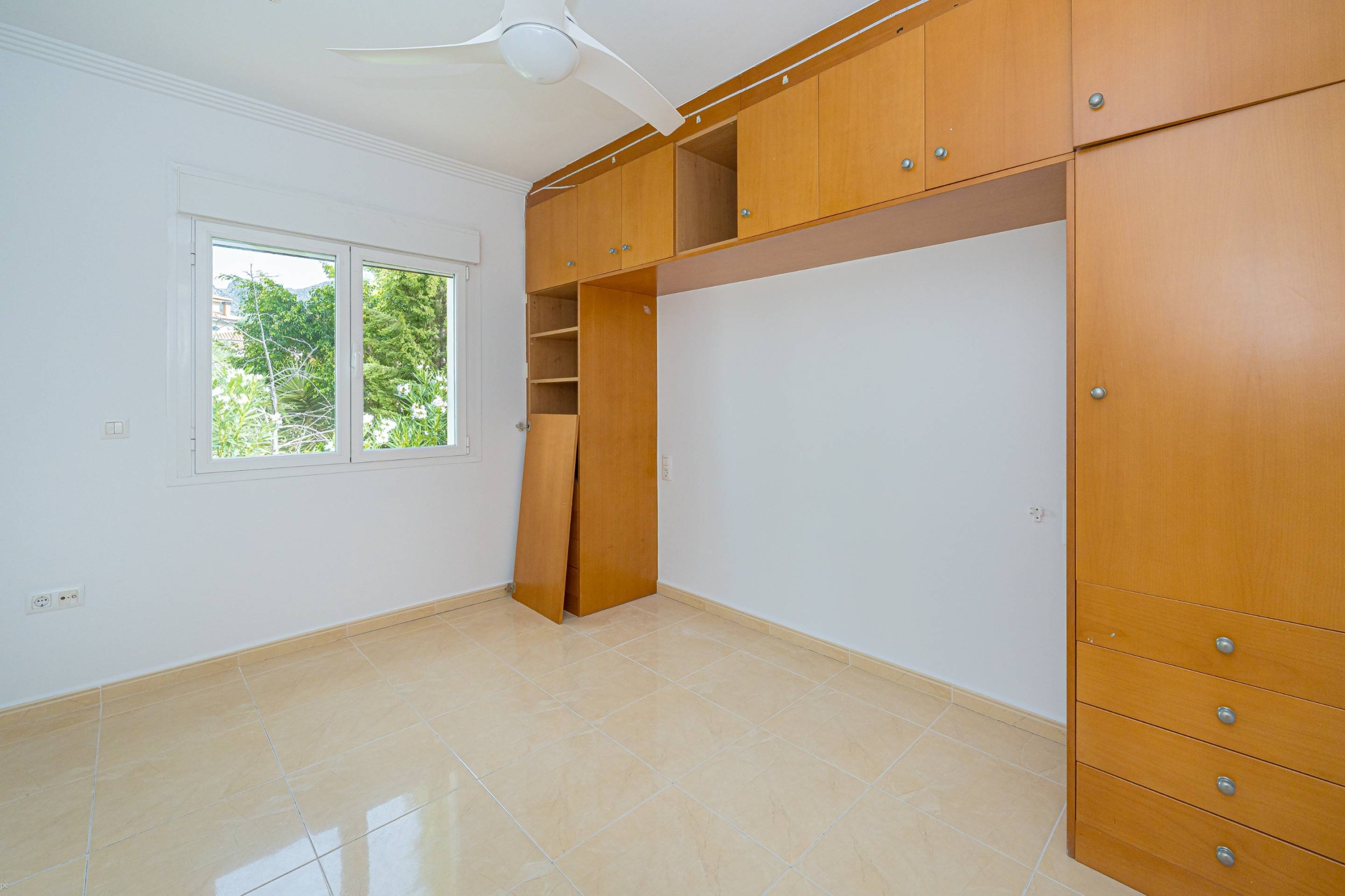 Villa for sale in Beniarbeig