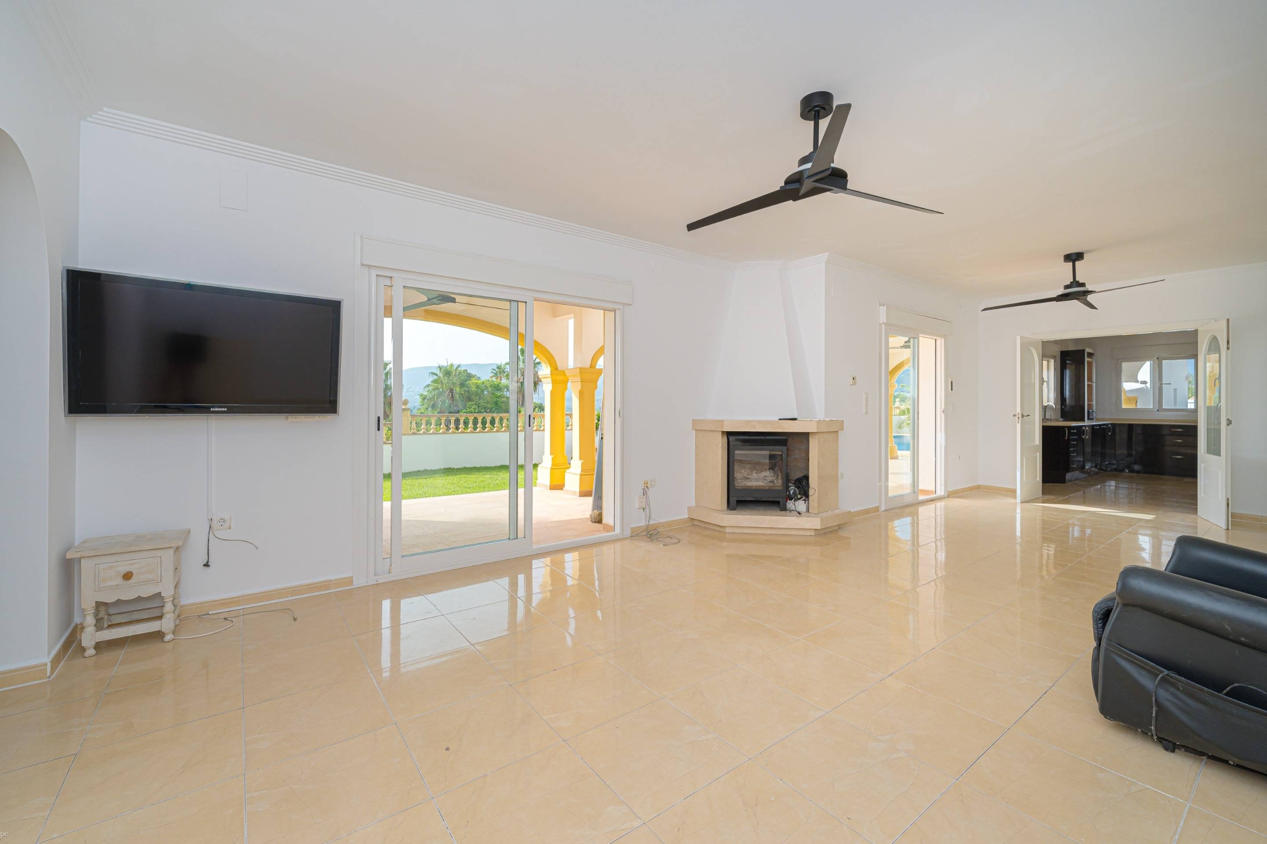 Villa for sale in Beniarbeig