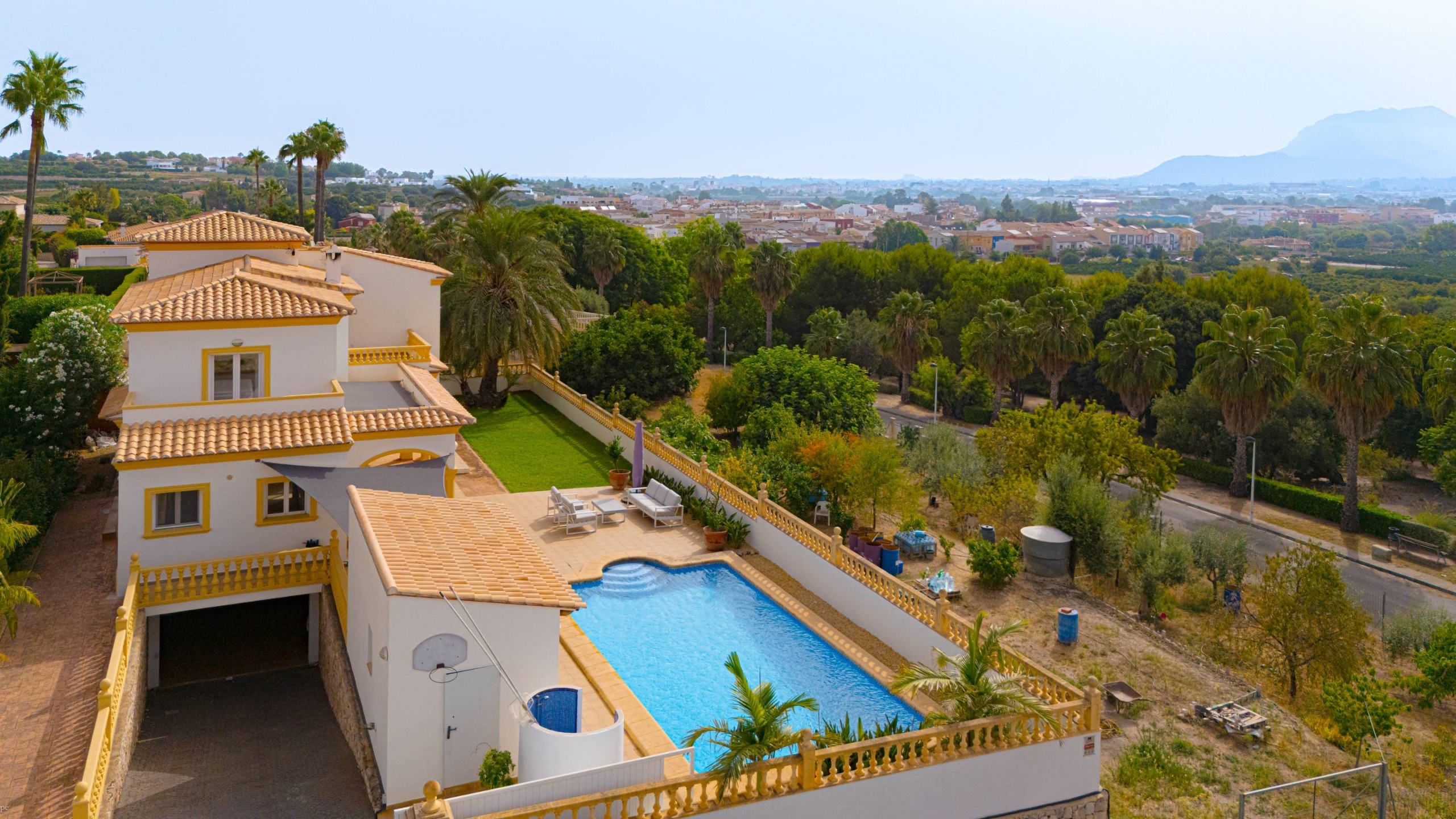 Villa for sale in Beniarbeig