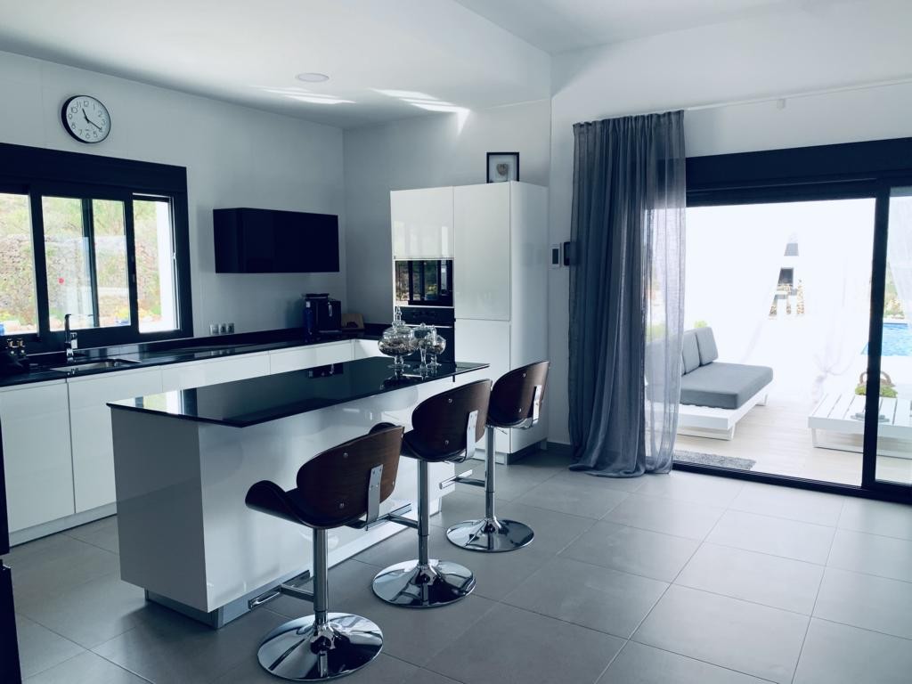 Villa for sale in Cañada de la Leña