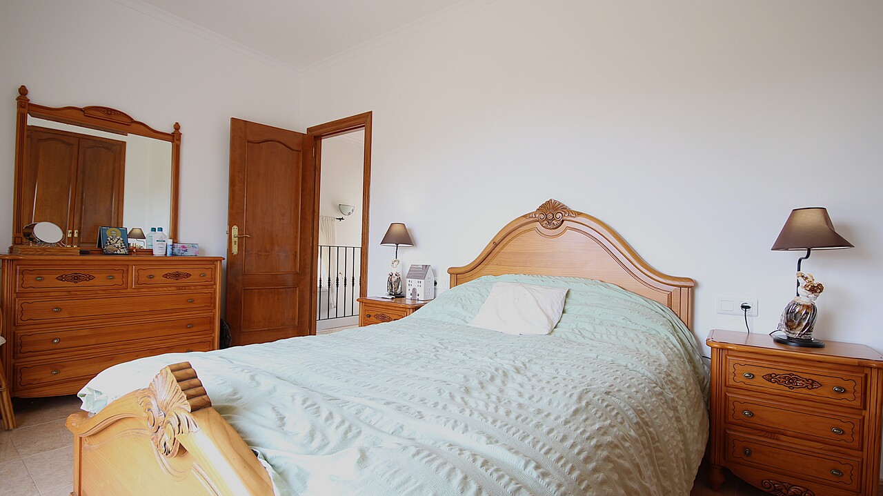 Villa for sale in Sagra