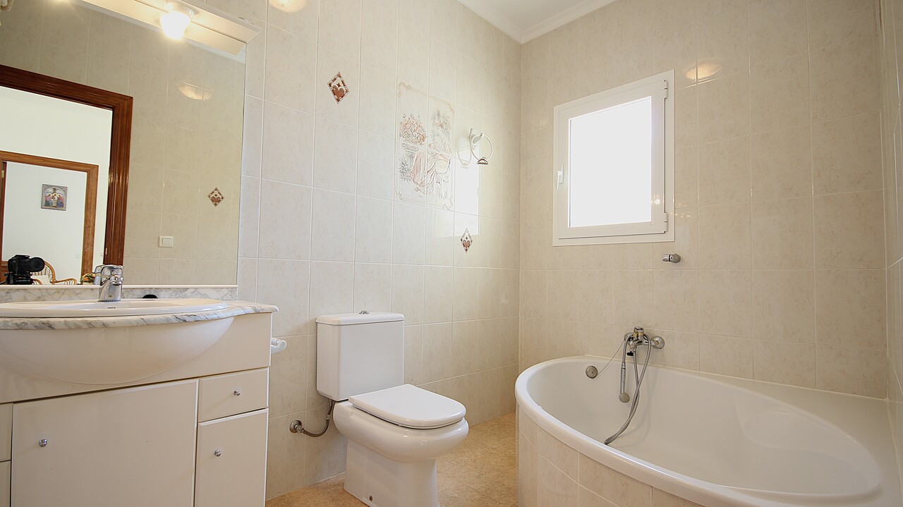 Villa for sale in Sagra