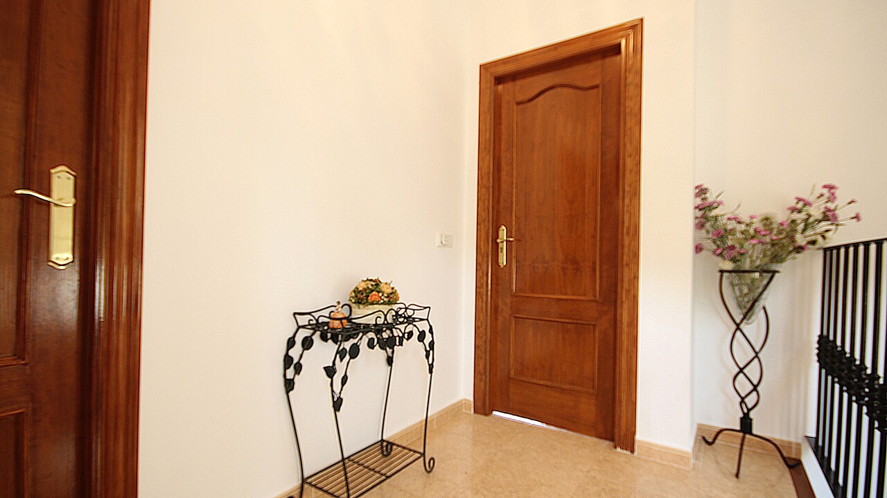 Villa for sale in Sagra