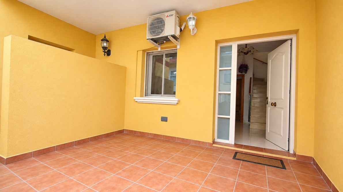 Townhouse for sale in Benidoleig