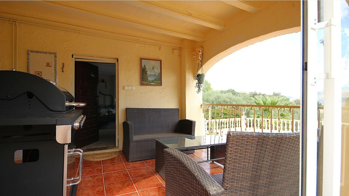 Villa for sale in Orba