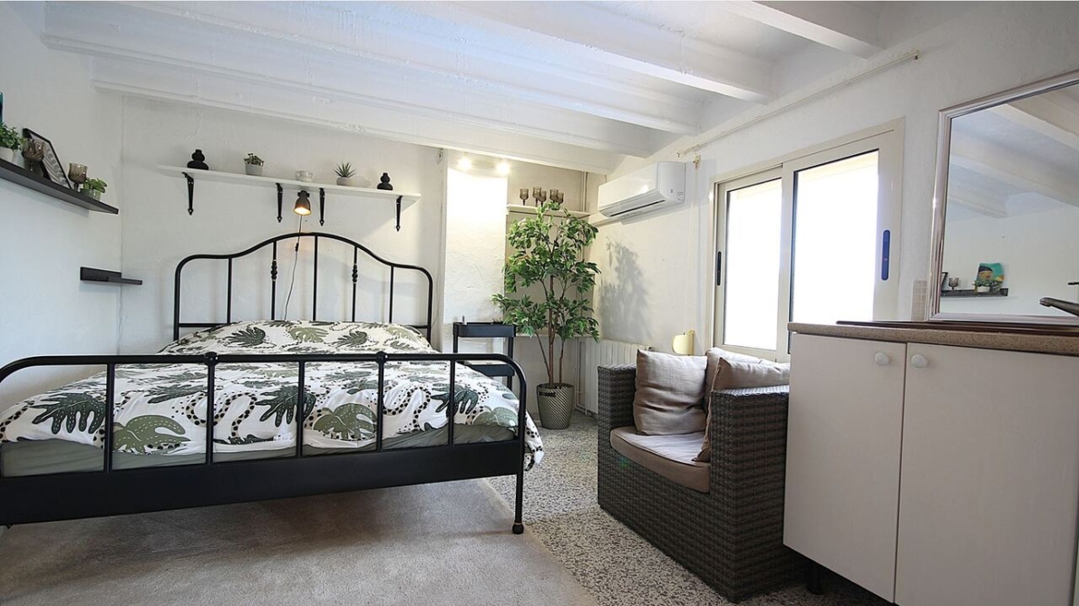 Villa for sale in Orba