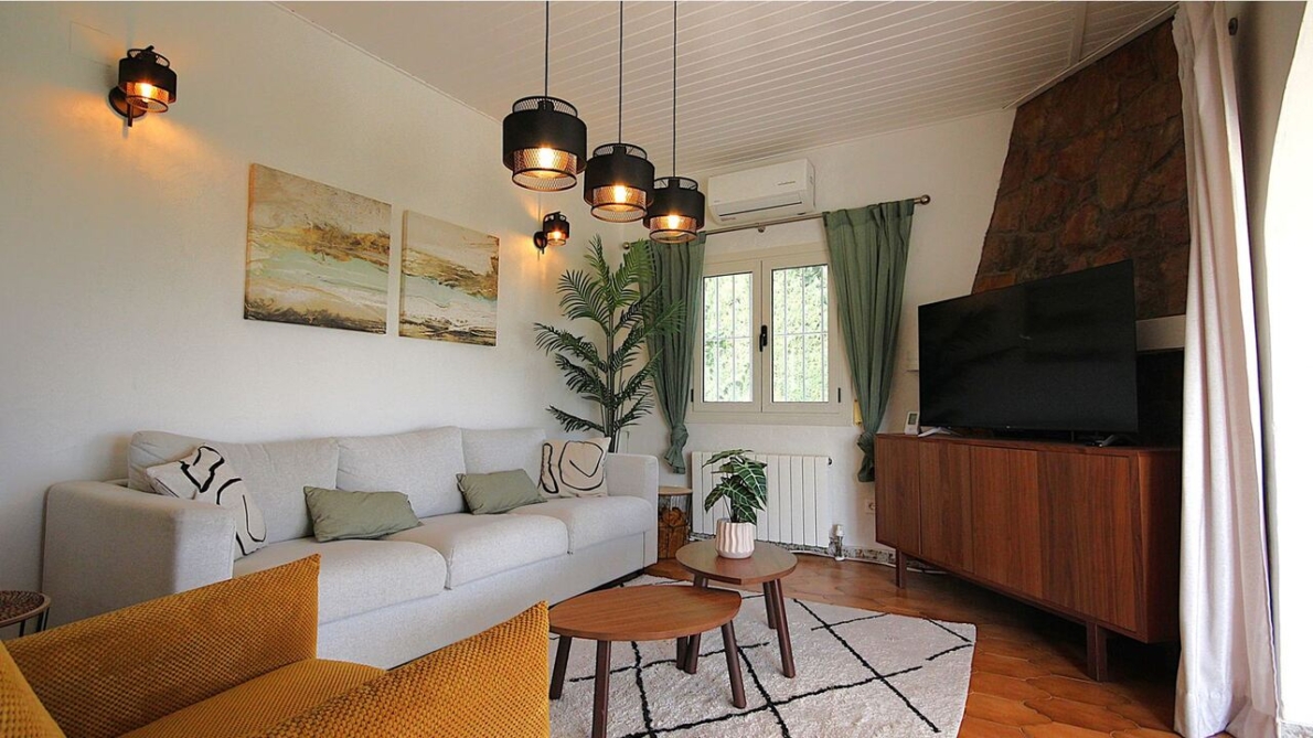 Villa for sale in Orba