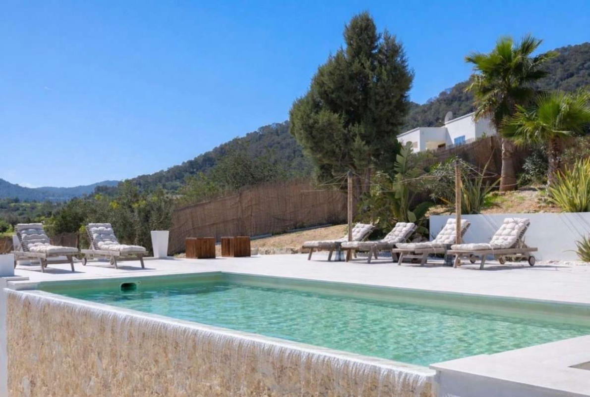 Villa for sale in Sant Josep de Sa Talaia