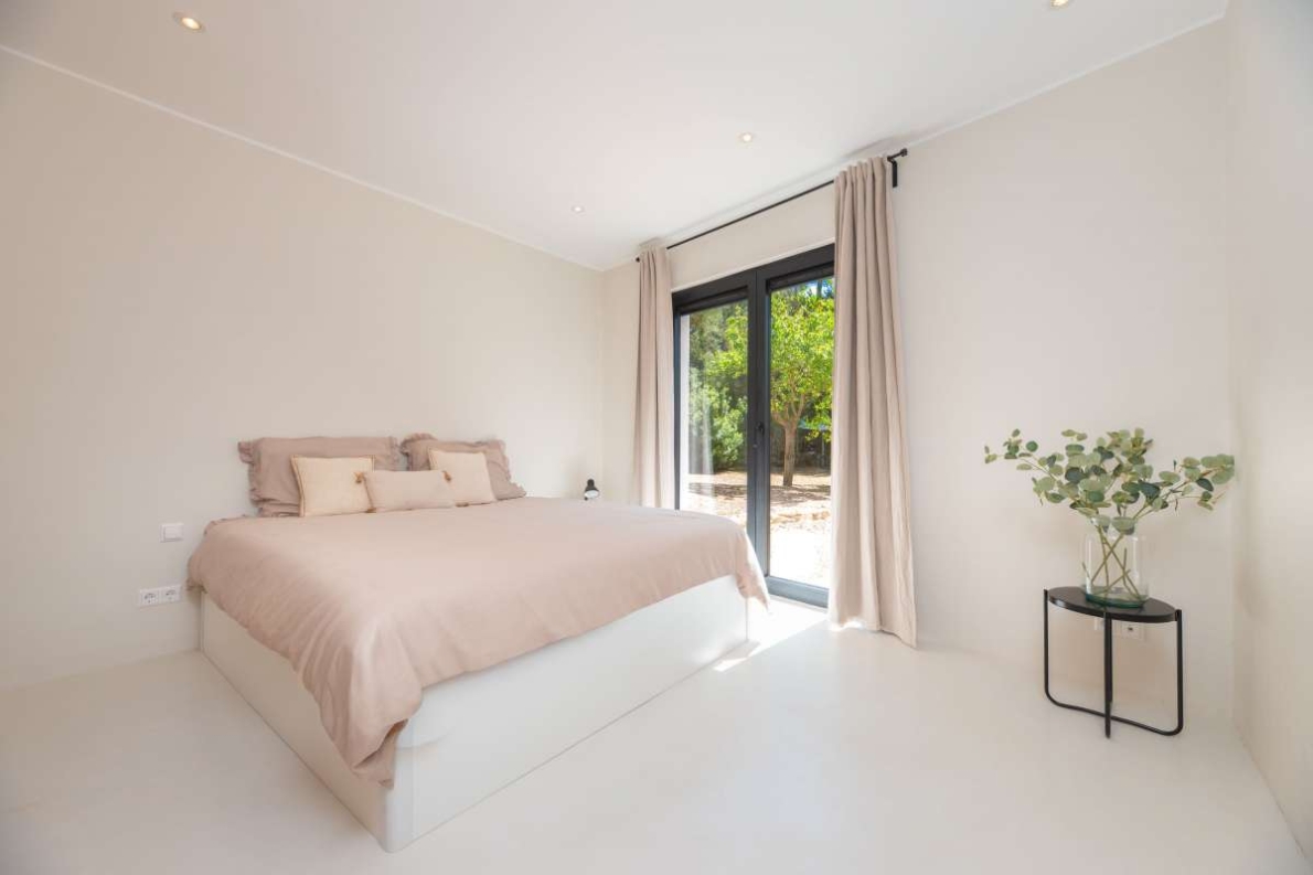 Villa for sale in Sant Llorenç de Balàfia