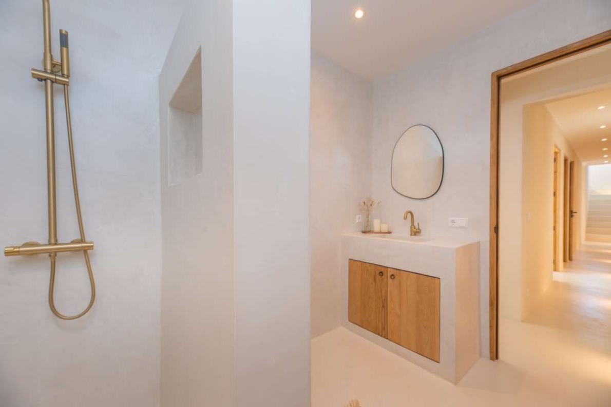 Villa for sale in Sant Llorenç de Balàfia
