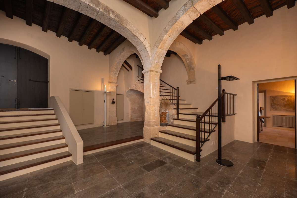 DP-91-751175-1 Villa for sale in Dalt Vila