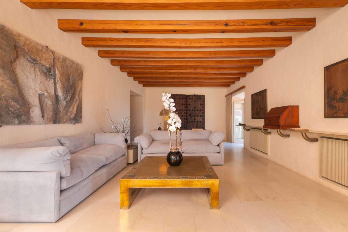 DP-91-751175-15 Villa for sale in Dalt Vila
