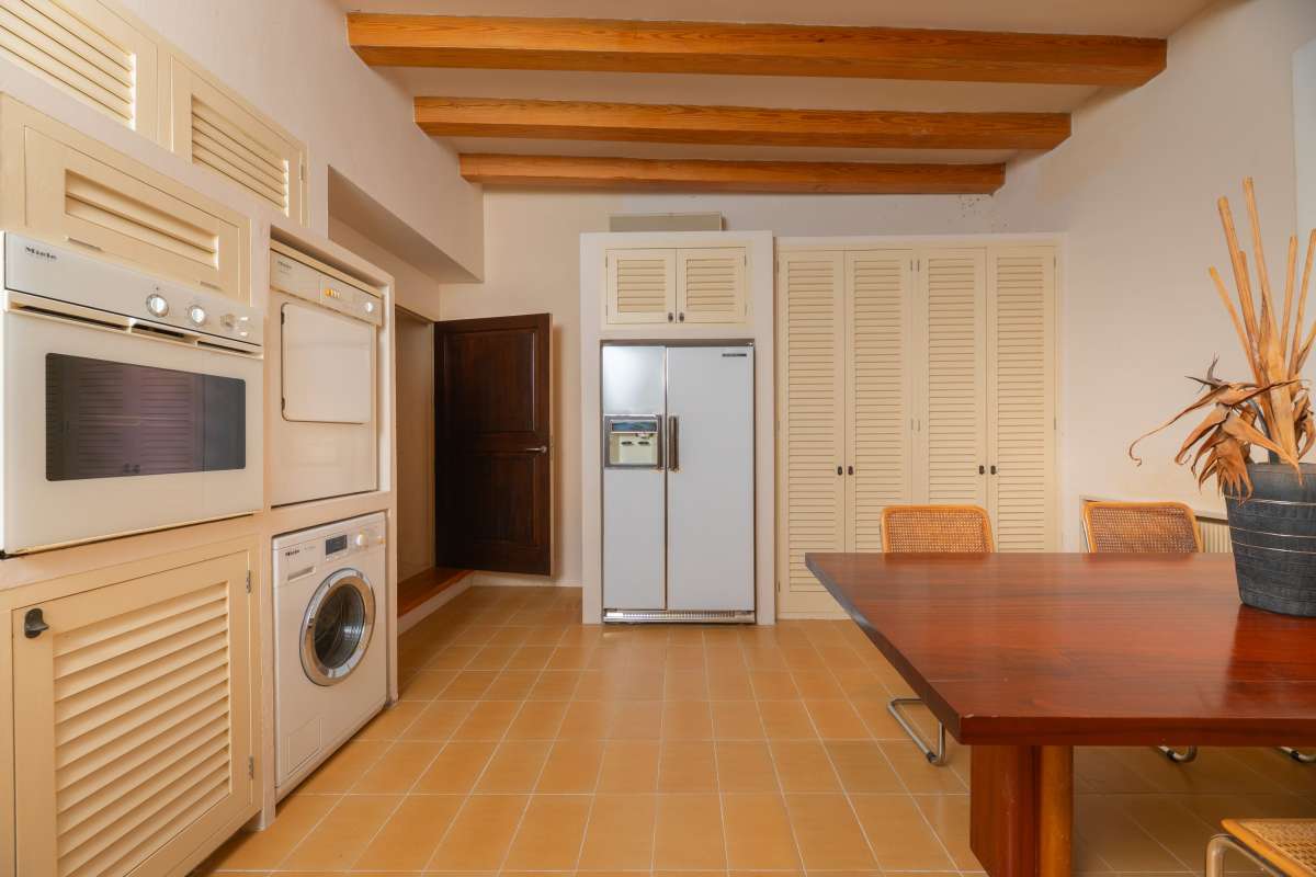 DP-91-751175-17 Villa for sale in Dalt Vila