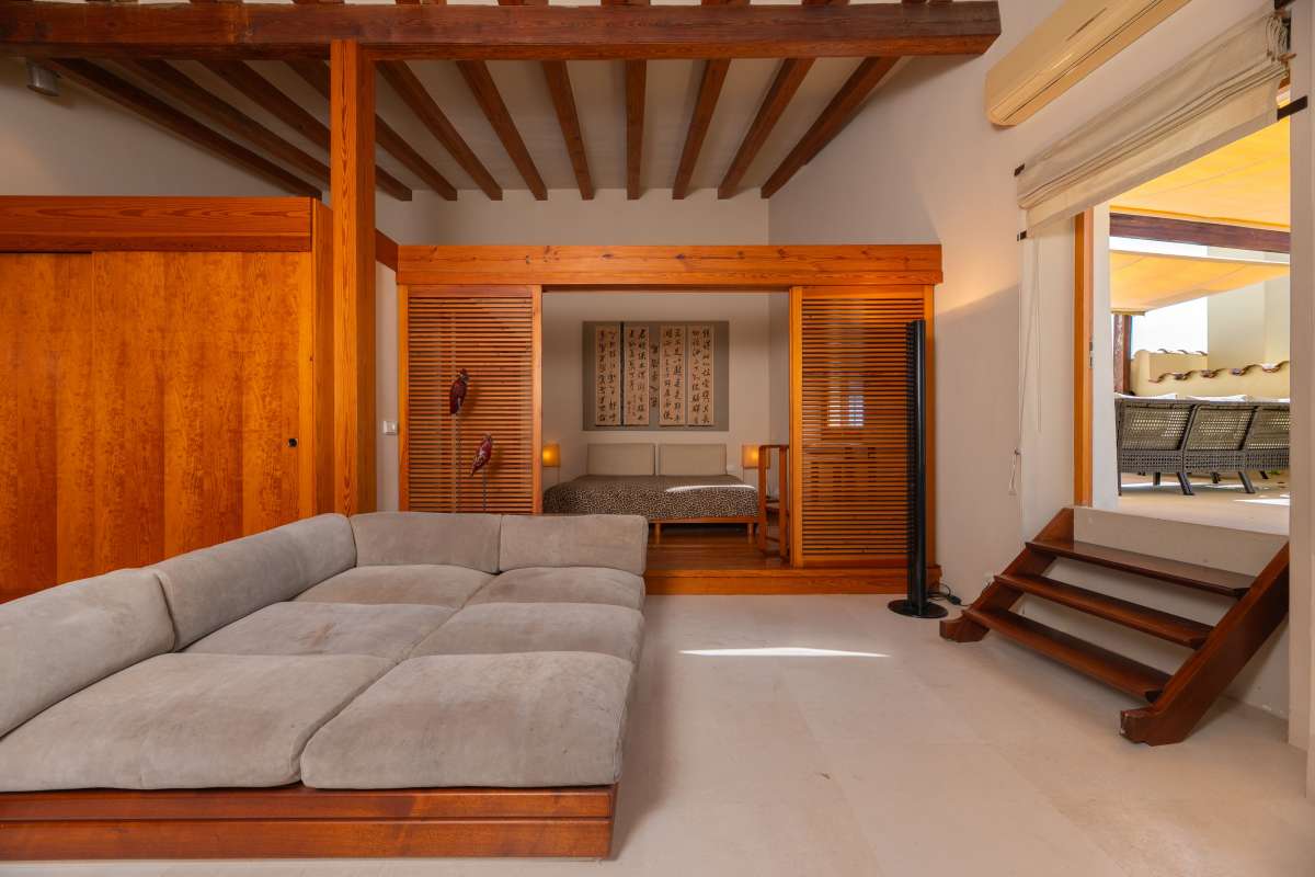 DP-91-751175-20 Villa for sale in Dalt Vila