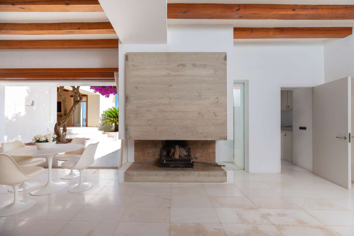 DP-91-751175-8 Villa for sale in Dalt Vila