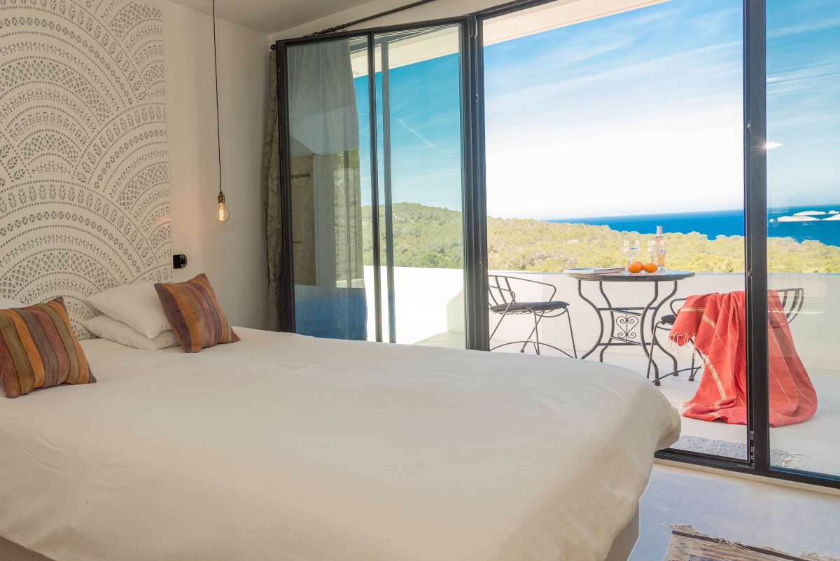 DP-91-753780-19 Villa for sale in Cala Tarida