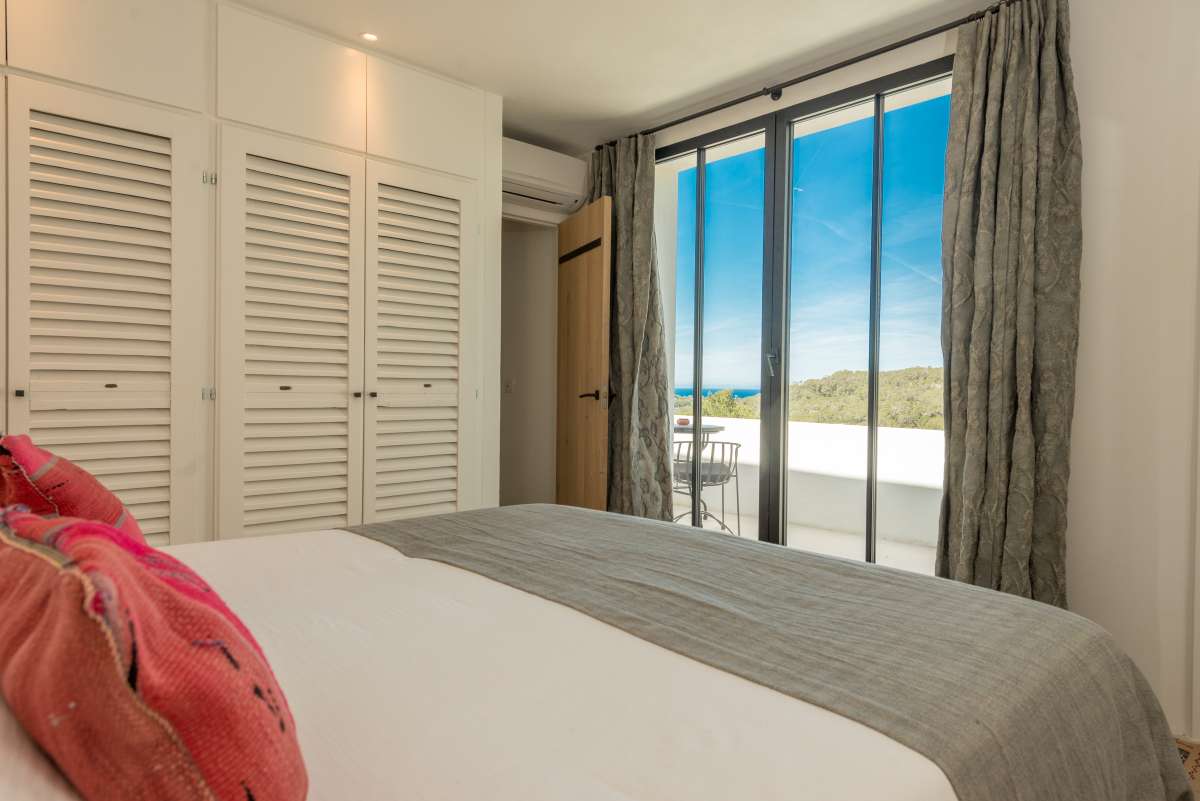 DP-91-753780-23 Villa for sale in Cala Tarida