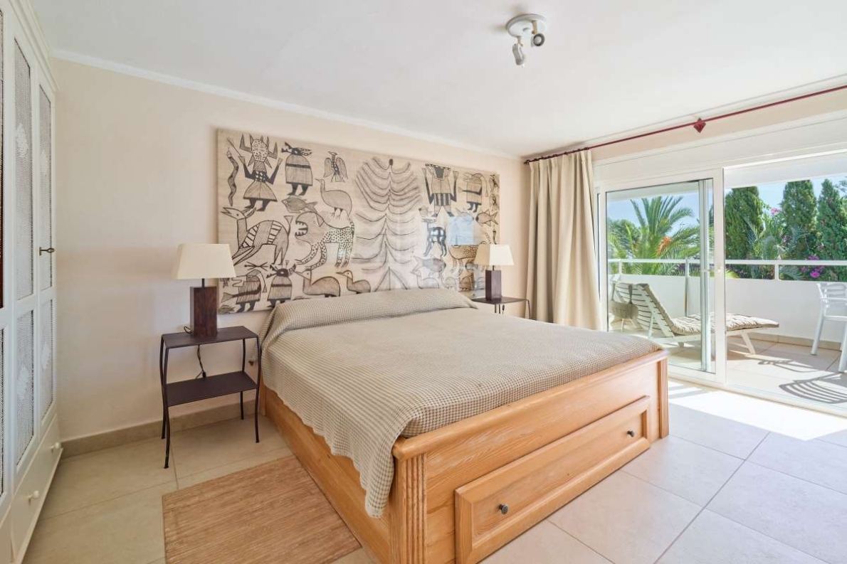 Villa for sale in Santa Eulalia
