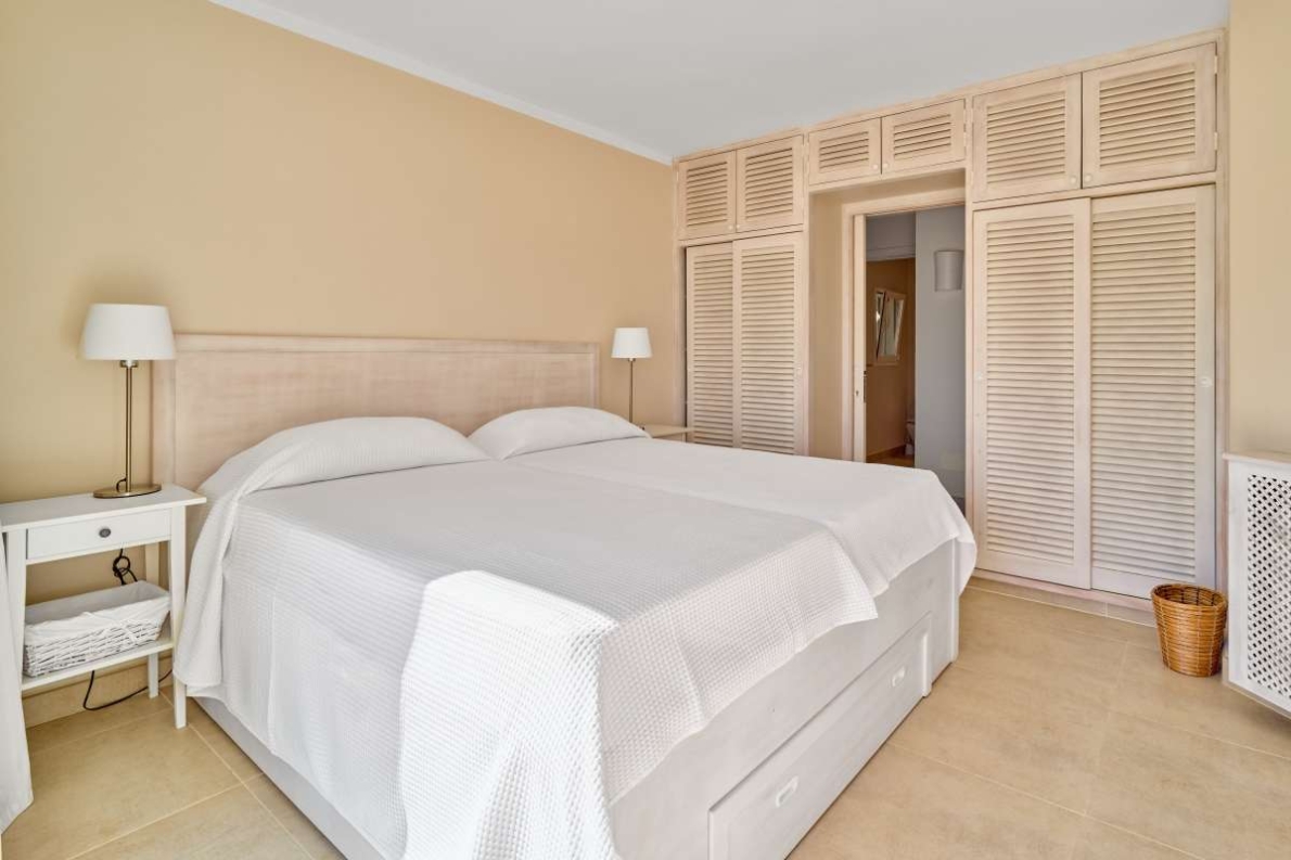 Villa for sale in Santa Eulalia