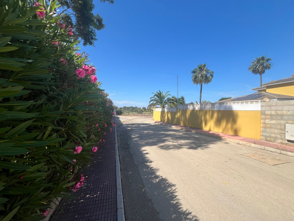 Urban Land for sale in Dénia