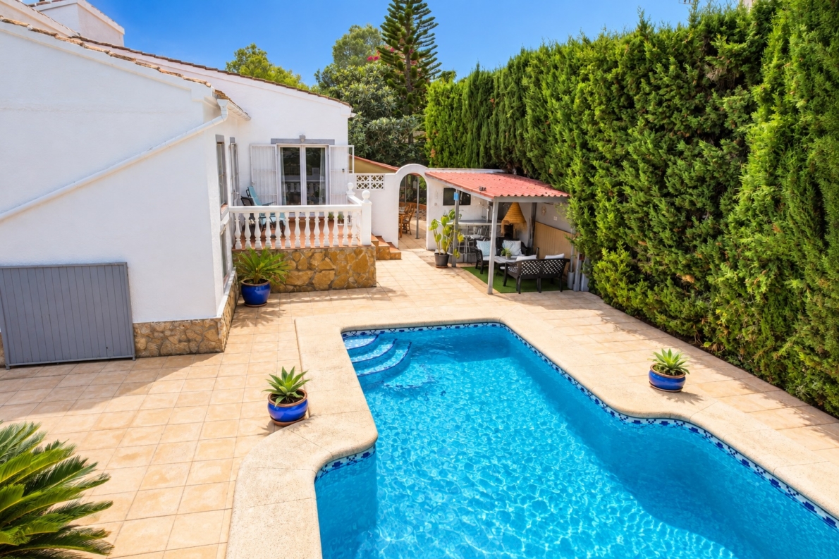 Villa for sale in Javea