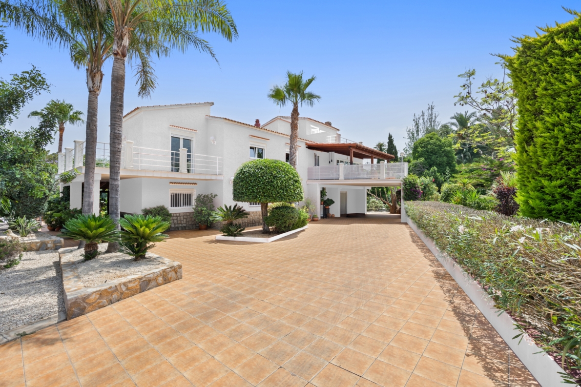 Villa for sale in Dénia
