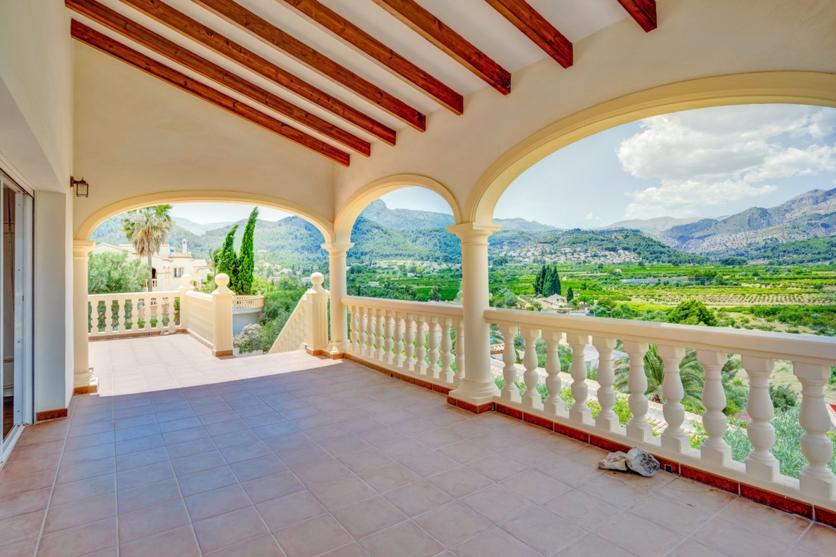 Villa for sale in Orba