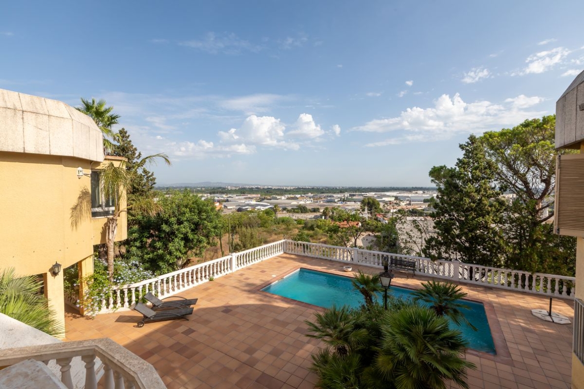 Villa for sale in Alzira (4) Villa with a view for sale in Alzira