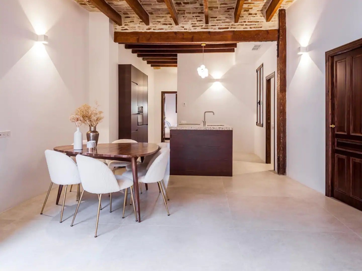 Renovated apartment Valencia city (3) Renovated apartment for sale in Valencia city