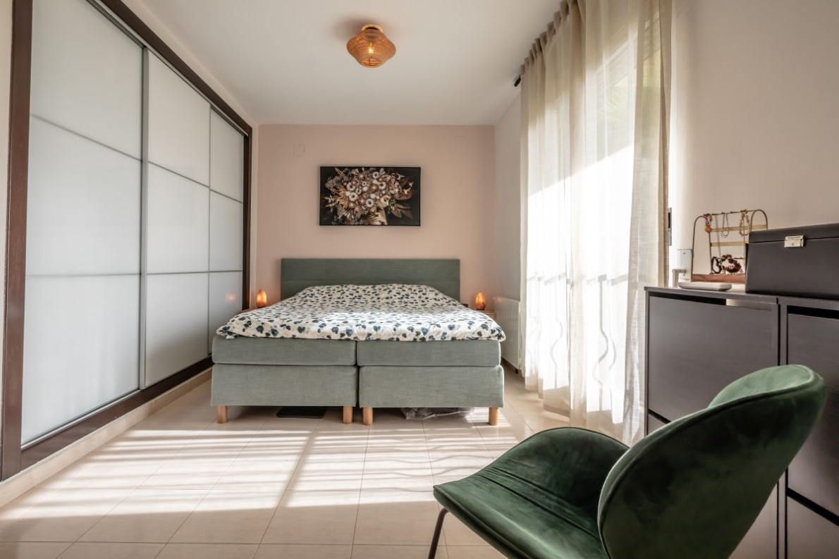 Villa for sale in Chiva Valencia (14) Spacious villa with pool for sale in Chiva